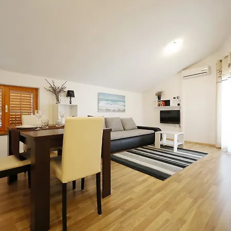 Apartamento Mareta *