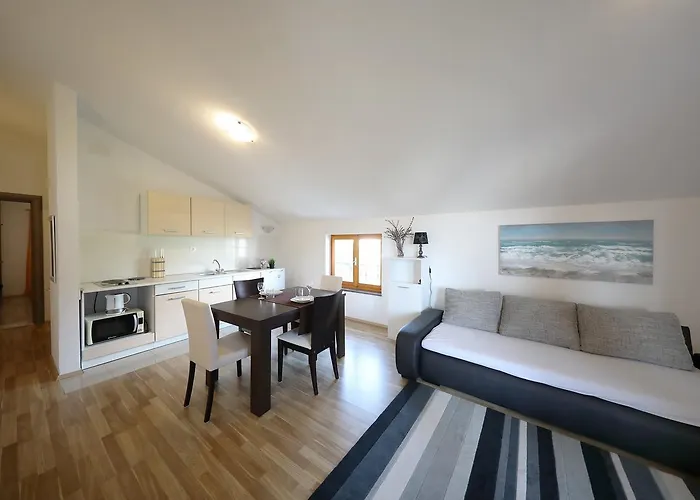 Mareta Apartment *