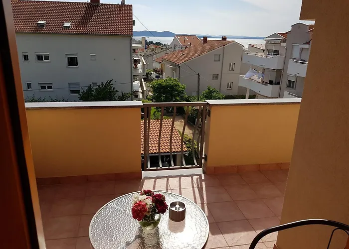 Apartment Mareta *