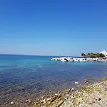 شقة Mareta